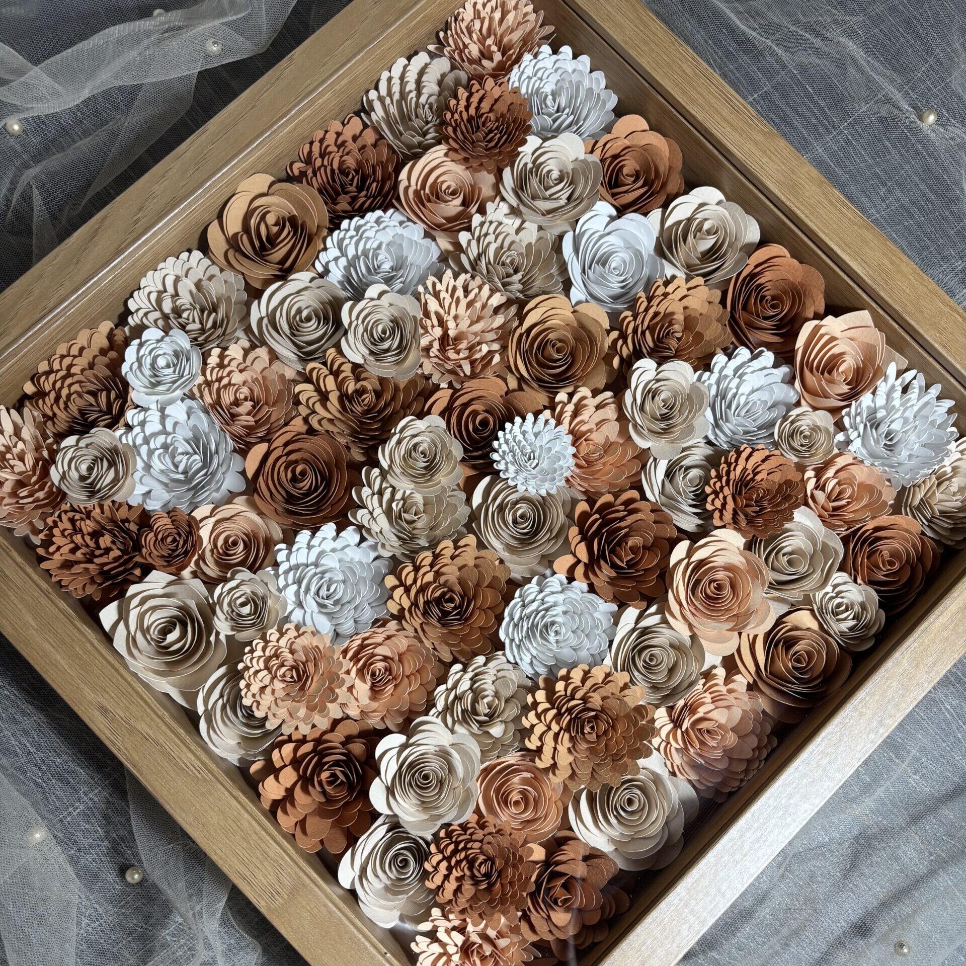 Κορνίζα 32×32 σε διάφορες αποχρώσεις